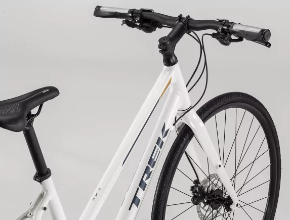 Велосипед Trek FX 3 WSD DISC Stagger 2020. Магазин Desporte.ru